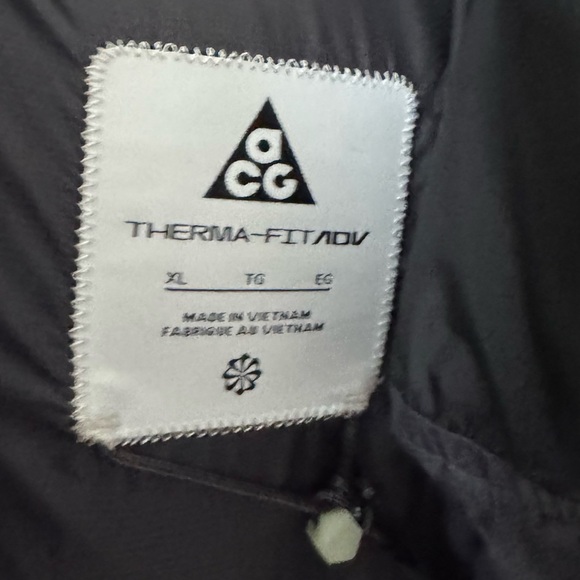 NWT Nike ACG Therma-FIT ADV Lunar Lake Puffer Jacket in Black - Picture 7 of 8